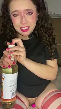 Snapshot of Lucy_YupiSweet chatting on January 13, 2026, 10:37 pm Lucy YupiSweet online show from January 13, 2026, 10:37 pm