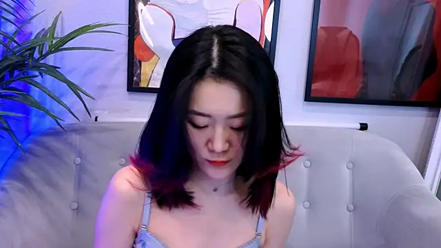 AikoYamada online show from December 19, 2025, 8:10 am