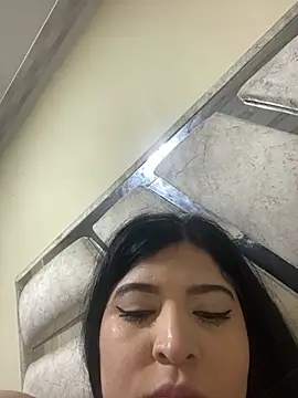 Snapshot of Vliacoooper2 chatting on March 6, 2026, 4:25 pm Vliacoooper2 online show from March 6, 2026, 4:25 pm