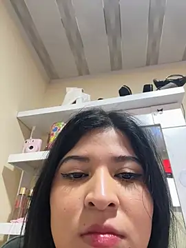 Snapshot of Vliacoooper2 chatting on March 18, 2026, 10:40 am Vliacoooper2 online show from March 18, 2026, 10:40 am