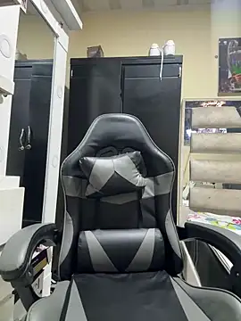 Snapshot of Vliacoooper2 chatting on March 24, 2026, 10:42 am Vliacoooper2 online show from March 24, 2026, 10:42 am