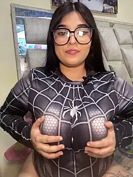 Snapshot of Vliacoooper2 chatting on April 16, 2026, 2:34 am Vliacoooper2 online show from April 16, 2026, 2:34 am