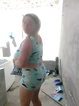 Miss-tetas online show from December 3, 2025, 3:54 pm