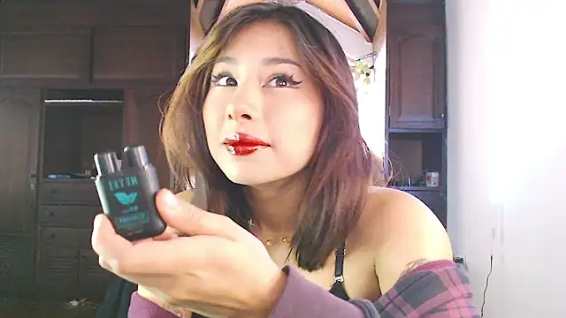 Snapshot of Shisuku_Sophi chatting on September 21, 2025, 7:26 pm Shisuku Sophi online show from September 21, 2025, 7:26 pm