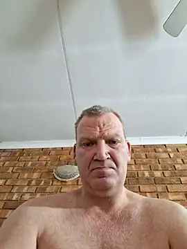 wallacelegend online show from October 29, 2025, 5:31 am