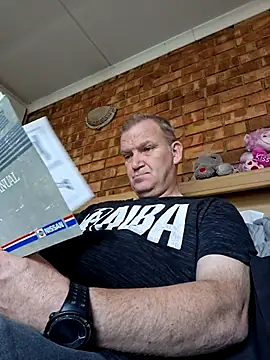 wallacelegend online show from February 24, 2026, 10:24 am