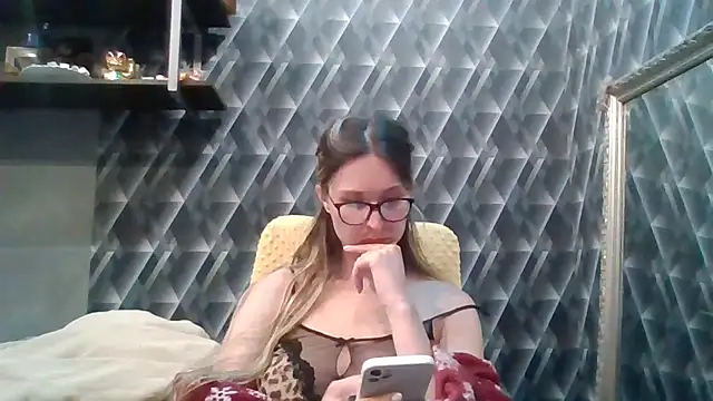 Snapshot of Jugira chatting on December 21, 2025, 8:05 pm Jugira online show from December 21, 2025, 8:05 pm