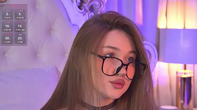 NancySmitts online show from October 19, 2025, 3:45 pm