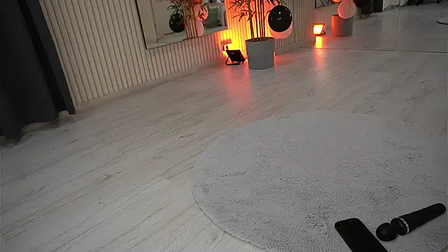 Snapshot of EmmaBlanco chatting on November 21, 2025, 8:29 pm EmmaBlanco online show from November 21, 2025, 8:29 pm