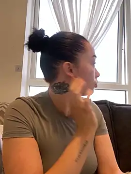 ItsCOCOx online show from October 1, 2025, 5:57 am