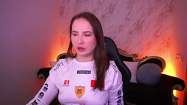 SofieBloom online show from March 15, 2026, 4:24 pm