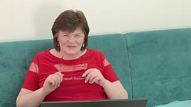 Sandra Sunrise online show from October 31, 2025, 9:54 am