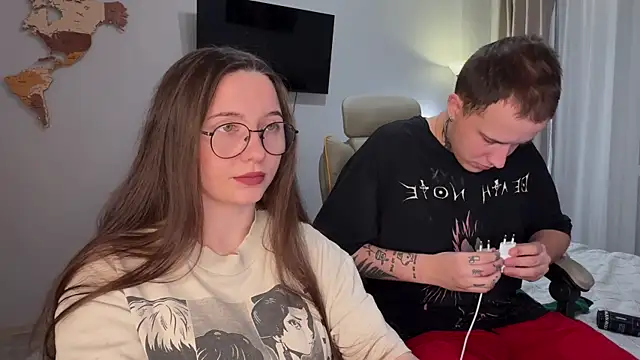 Snapshot of wwow_meow chatting on November 16, 2025, 12:55 pm wwow meow online show from November 16, 2025, 12:55 pm