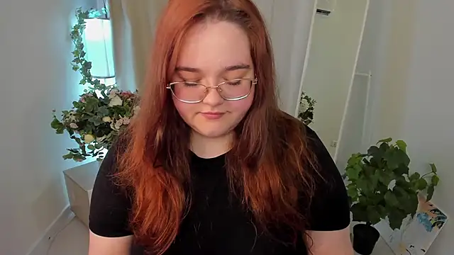 Neko Moor online show from September 17, 2025, 8:43 pm