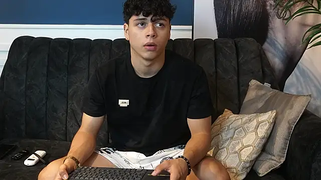 Ethan occonor online show from October 15, 2025, 12:11 am