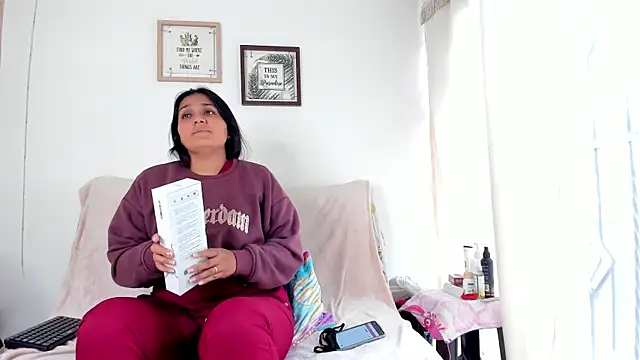 selena jhonson online show from February 27, 2026, 3:01 pm