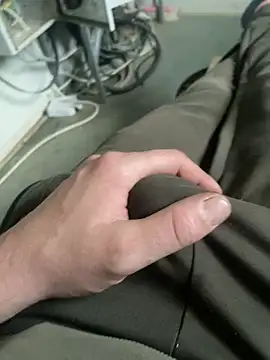 Marius1991 online show from February 25, 2026, 5:50 am