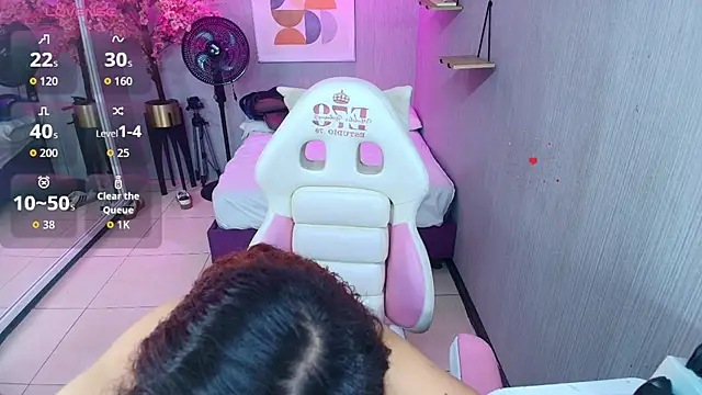 Maggy t18 online show from February 26, 2026, 3:49 am