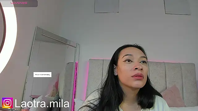 juliettaa 1 online show from March 1, 2026, 12:01 am
