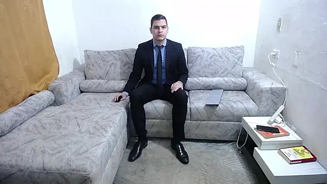 Snapshot of Victor_Maitland chatting on October 21, 2025, 7:47 pm Victor Maitland online show from October 21, 2025, 7:47 pm