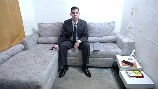 Snapshot of Victor_Maitland chatting on October 29, 2025, 3:31 am Victor Maitland online show from October 29, 2025, 3:31 am