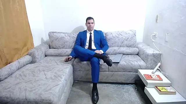 Snapshot of Victor_Maitland chatting on October 31, 2025, 7:59 pm Victor Maitland online show from October 31, 2025, 7:59 pm