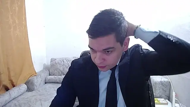 Snapshot of Victor_Maitland chatting on December 2, 2025, 3:34 am Victor Maitland online show from December 2, 2025, 3:34 am