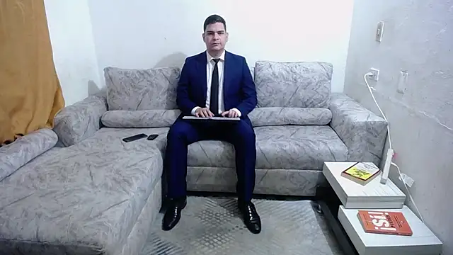 Snapshot of Victor_Maitland chatting on January 7, 2026, 8:11 pm Victor Maitland online show from January 7, 2026, 8:11 pm