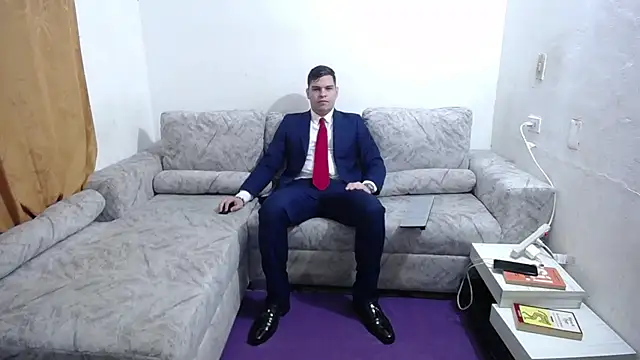 Victor Maitland online show from May 17, 2026, 3:37 am