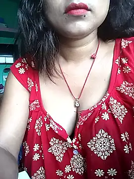 Snapshot of Desi_couple305 chatting on September 18, 2025, 1:40 am Desi couple305 online show from September 18, 2025, 1:40 am