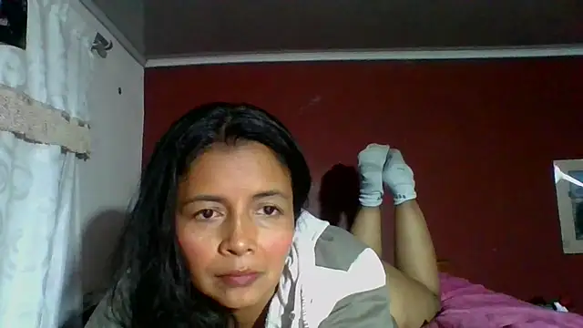 DianaOchoa  online show from October 15, 2025, 4:01 am