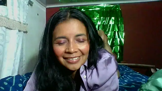 DianaOchoa  online show from October 17, 2025, 4:26 am