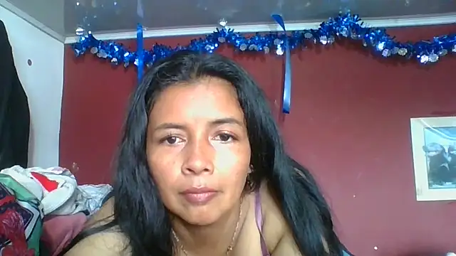 DianaOchoa  online show from December 19, 2025, 8:16 pm
