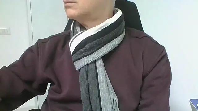 Snapshot of Sensor2000 chatting on February 12, 2026, 8:20 am Sensor2000 online show from February 12, 2026, 8:20 am