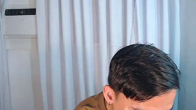 Snapshot of asian_dai chatting on November 26, 2025, 5:52 am asian dai online show from November 26, 2025, 5:52 am