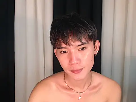 Snapshot of asian_dai chatting on December 20, 2025, 8:10 am asian dai online show from December 20, 2025, 8:10 am