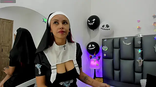 Snapshot of valeriasweet_ chatting on October 16, 2025, 1:12 pm valeriasweet online show from October 16, 2025, 1:12 pm