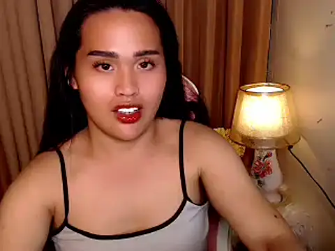 urmidnightcravingsxx online show from March 27, 2026, 1:33 pm