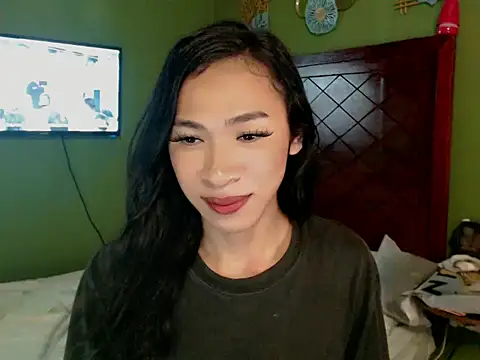 Snapshot of Annaloula chatting on October 14, 2025, 2:07 pm Annaloula online show from October 14, 2025, 2:07 pm