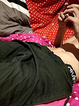 Snapshot of DavidForLife8 chatting on October 3, 2025, 11:02 pm DavidForLife8 online show from October 3, 2025, 11:02 pm