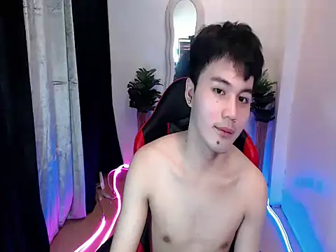 Snapshot of urasiantwink69 chatting on September 28, 2025, 3:39 pm urasiantwink69 online show from September 28, 2025, 3:39 pm