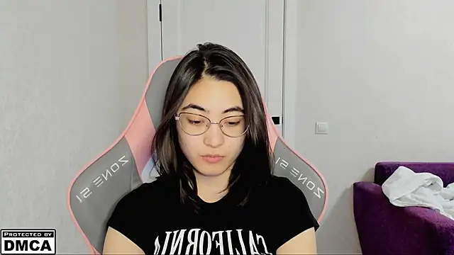 MeilideQian1 online show from September 15, 2025, 10:59 am