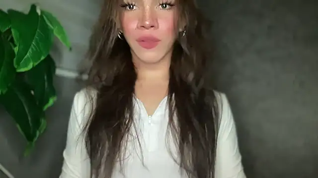 Snapshot of Misselliefayexxx chatting on December 17, 2025, 1:11 am Misselliefayexxx online show from December 17, 2025, 1:11 am