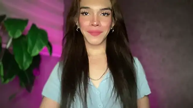 Snapshot of Misselliefayexxx chatting on December 17, 2025, 9:54 pm Misselliefayexxx online show from December 17, 2025, 9:54 pm