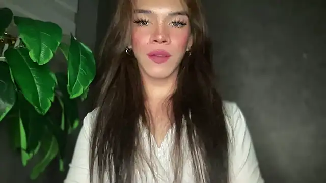 Snapshot of Misselliefayexxx chatting on December 18, 2025, 1:39 pm Misselliefayexxx online show from December 18, 2025, 1:39 pm