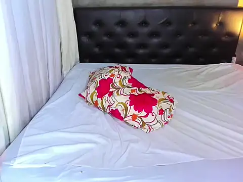 hotbabymaria online show from October 2, 2025, 12:17 am