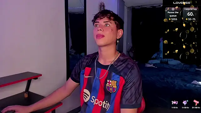 Snapshot of Jostin18 chatting on September 24, 2025, 1:25 pm Jostin18 online show from September 24, 2025, 1:25 pm