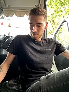 Snapshot of crs_ptk735 chatting on September 20, 2025, 9:54 am crs ptk735 online show from September 20, 2025, 9:54 am