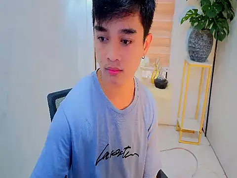 sexysam14 online show from November 18, 2025, 4:06 am