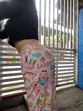 Snapshot of FishingGirl chatting on October 1, 2025, 4:18 am FishingGirl online show from October 1, 2025, 4:18 am